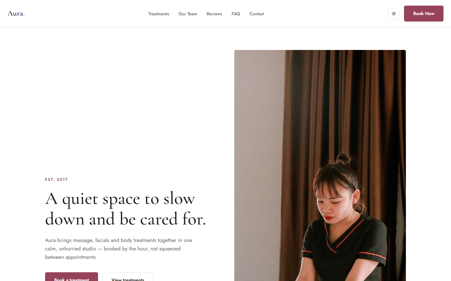 Aura homepage on desktop